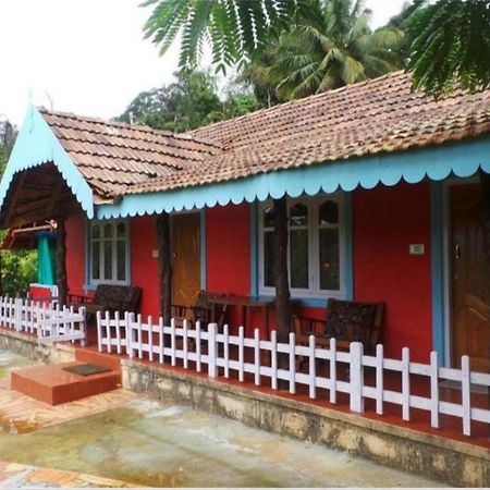 Hiddenvalley Stays - Nethra Madikeri Exteriör bild