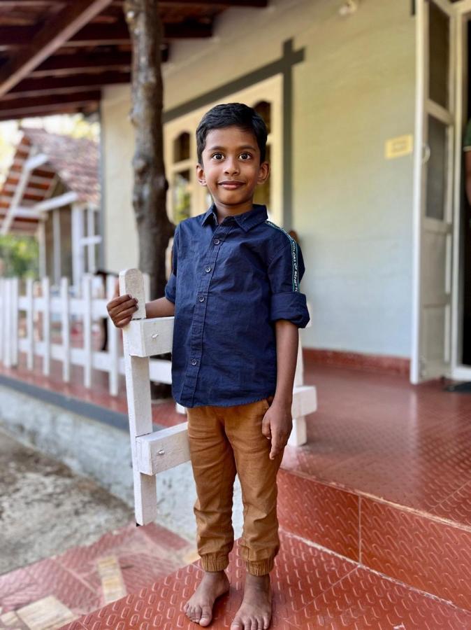 Hiddenvalley Stays - Nethra Madikeri Exteriör bild